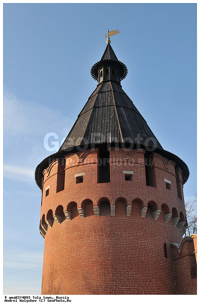 ����,  The Tula Kremlin. Spasskaya tower Kremlin, Russia, Spasskaya, Tula, box, brick, city, country, defence architecture, flag, loophole, round the defensive, teeth, tower, view, wall, ������, �����, �������, ���, �����, ����� ����, �����, ���������, ������, �������, ��������������, ��������� �����������, ��������, �����, ������, ����, �������� ������, ����, ������ 