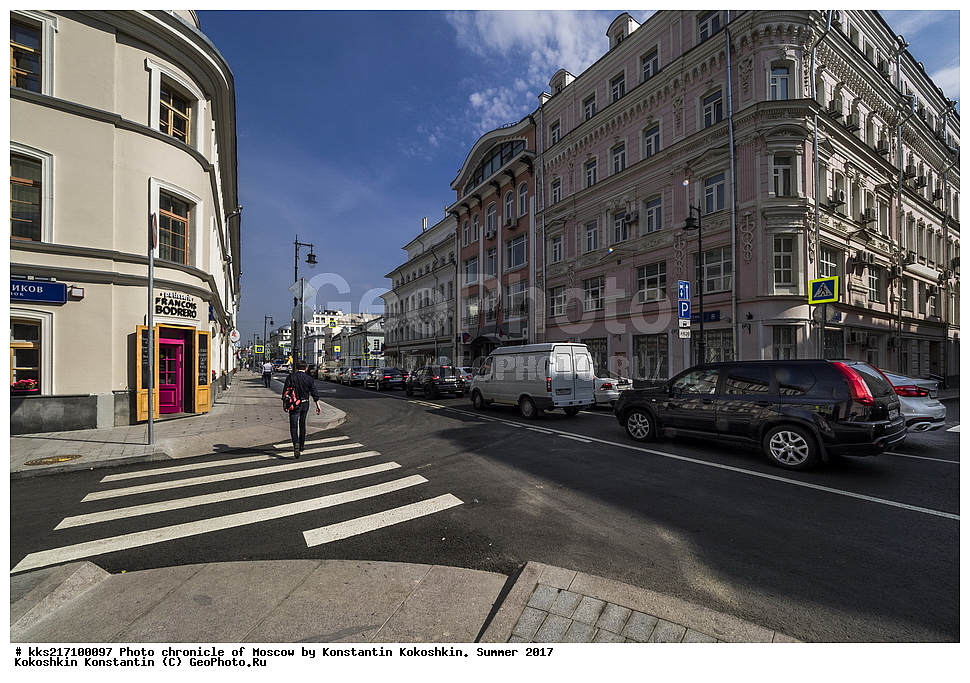 Moscow, Russia, Sretenka street, architecture, cityscape old Moscow, facades, landmark, pedestrian zone, program My street, reconstruction, renovation, square, tratuary, walk, ������, ������, �����������, ��������� ������, ���������������������, ����������, ���������� ����, ��������� ��� �����, ��������, �������������, �����, ������ ������, ��������, ����� ��������, ������