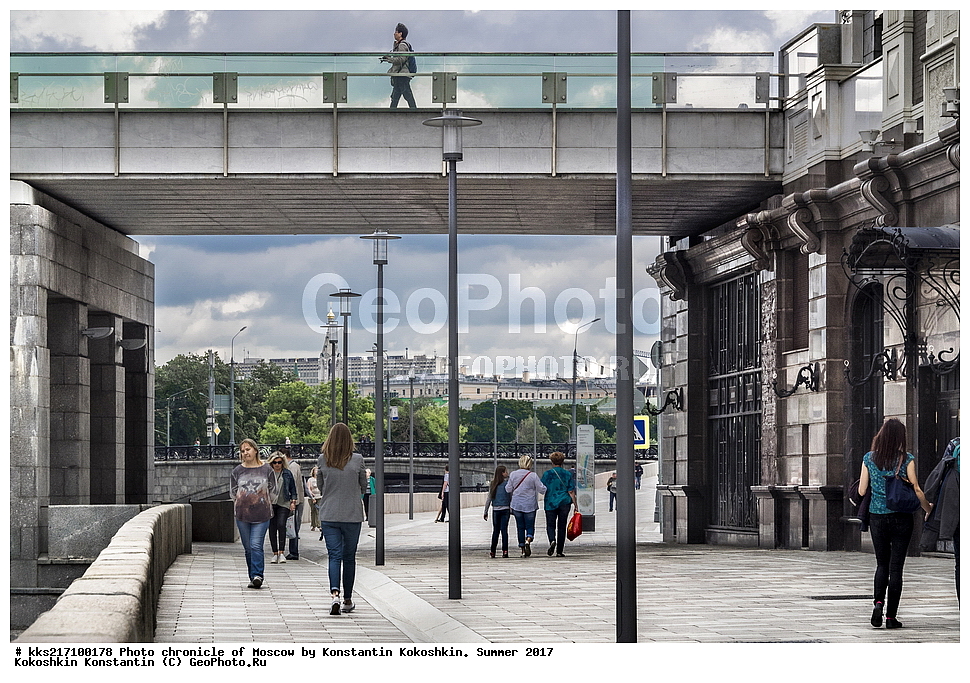 Golutvino settlement, Moscow, Moscow river, Russia, Yakimanskaya embankment, cityscape, pedestrian area, people, the program My street, the reconstruction, tourism, trip, vacation, ������������ �������, ������, ������-����, ������, ���������� ����������, ��������� ������, �����, ���������� ����, ��������� ��� �����, ��������, ��������, �������������, ������