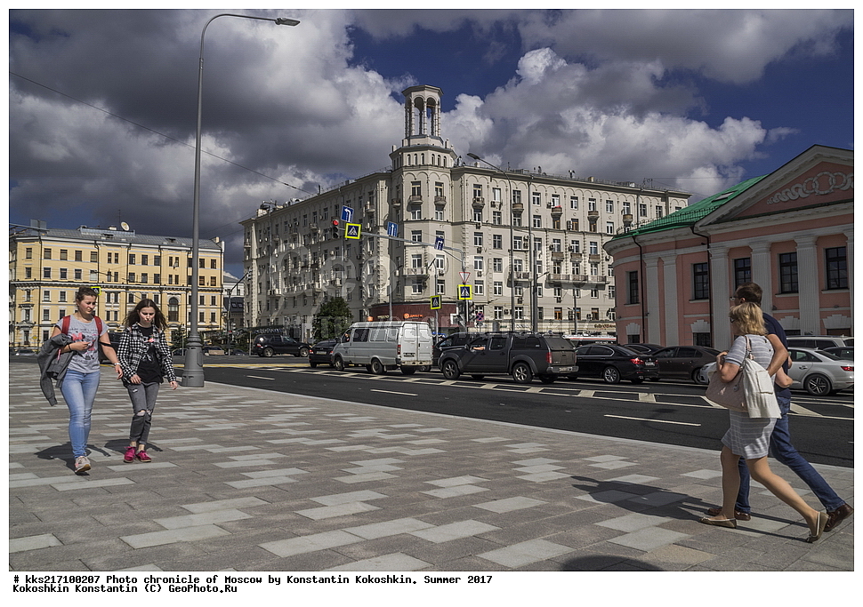 Golutvino settlement, Moscow, Moscow river, Russia, Yakimanskaya embankment, cityscape, pedestrian area, people, the program My street, the reconstruction, tourism, trip, vacation, ������������ �������, ������, ������-����, ������, ���������� ����������, ��������� ������, �����, ���������� ����, ��������� ��� �����, ��������, ��������, �������������, ������