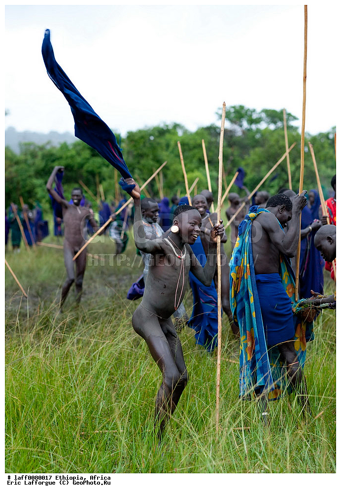 ���������, ������, �����, �����, ��������� ������, �������, Ethiopie, ������ ���� ���, ������� ������ ���, �������-��-��-�����-��-� ���, Sagenai, Saginay, ���� Suri �����, ���� ������� �����, ����� ������, ������� �����, �������, ����, coiffe, ������� �����������, ����, ������� ����������, �� ������ �������, combattants, �����������, ��������, etre humain, ������, frapper, guerriers, �������� traditionnel, �������� �����, ������ ������, �������� ����, ����, �����, ������������ ��������, �����, ������, ��, ��, nudite, ������, ����, ����, personne, peuple nomade, ���� couleur, pieds nus, ����������, ������, rembourrage, rembourrage pour la tete, ������, rituel, stick ������, stick ������, ������, ��������, ������������ ������, vallee de l ���, ������������, virilite, ��������������, �����