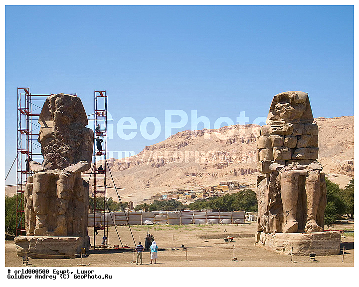 Africa, Colossi of Memnon, Egypt, Luxor, Pharaoh Amenhotep III, ancient, city, country, historical, pharaoh, religion, showplace, sight, stone statues, tourism, travel, ��������� III, ������, ������, ������� �������, ������, �����, ���������������������, �������, ���������, ������������, �����, �����������, �������, ������, ������, ������