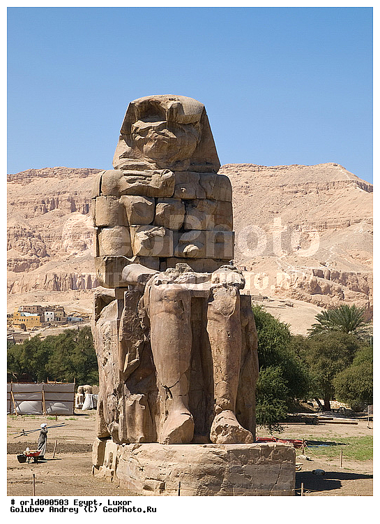 Africa, Colossi of Memnon, Egypt, Luxor, Pharaoh Amenhotep III, ancient, city, country, historical, pharaoh, religion, showplace, sight, stone statues, tourism, travel, ��������� III, ������, ������, ������� �������, ������, �����, ���������������������, �������, ���������, ������������, �����, �����������, �������, ������, ������, ������