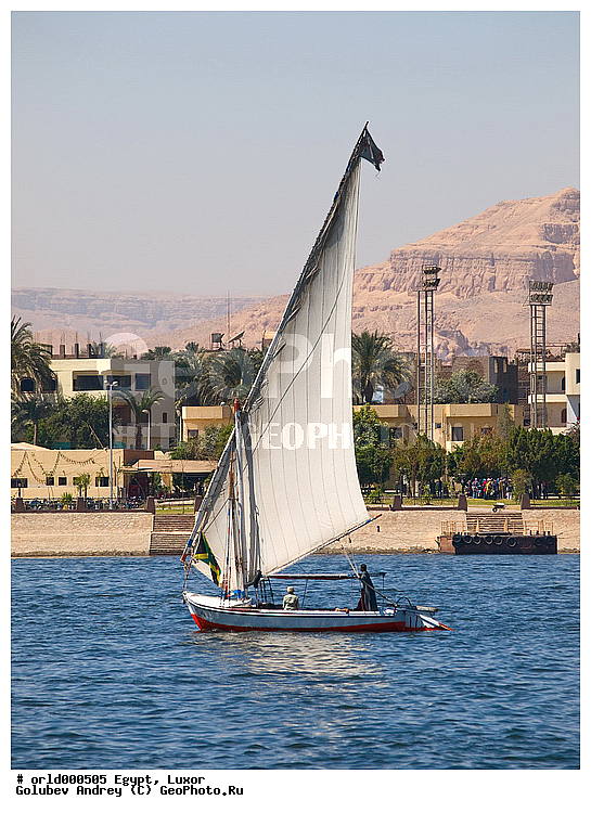 Africa, Egypt, Luxor, Nile, city, country, river, ship, showplace, sight, tourism, travel, ������, ������, ������, ���, �����, ���������������������, �������, �����, �����������, ����, ������, ������