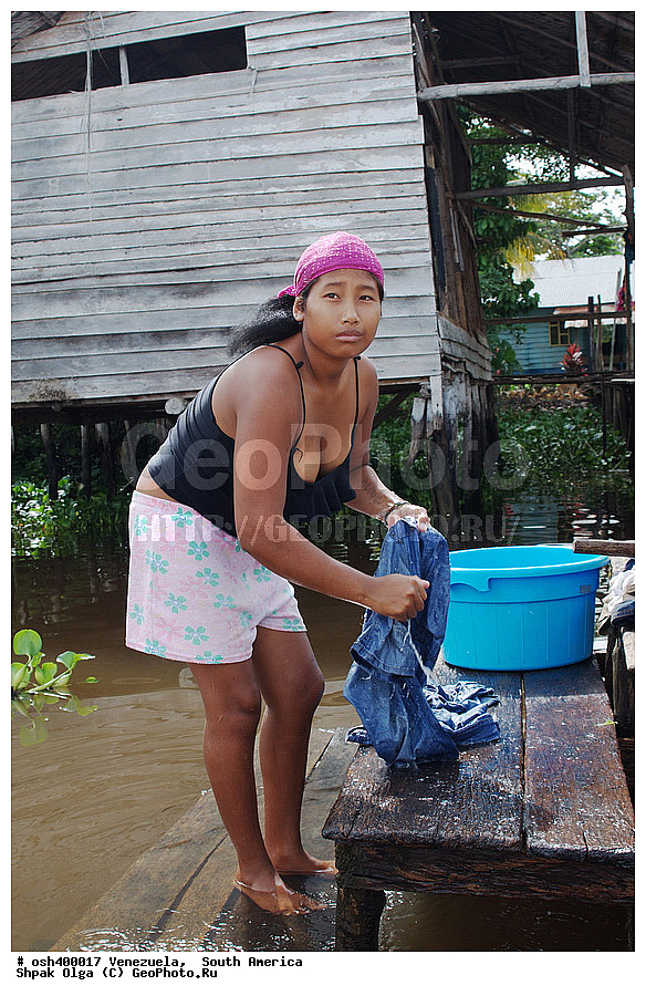 ���������, ����� �������, ��������� �������,  ������, �������, ����,  ������ �������, ����, �������, �����, �������, ������, ���, mountain, Orinoco Delta, tribe, beach, black frog, tree, house, Choroni