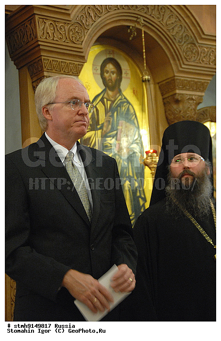 Temple, St, VIC, Catherine, Martyr, (representation, Orthodox, Church, America, the Moscow patriarchy), Dirge, innocently killed, result, terrorist act, the United States, New York, 11 September 2001, the year many innocents murdered, hands of terrorists around, world, picture :, Ambassador, US, Russian, Federation, John Beyrle, the abbot of the temple, St, VIC, Catherine, Martyr, Archimandrite Zacchaeus