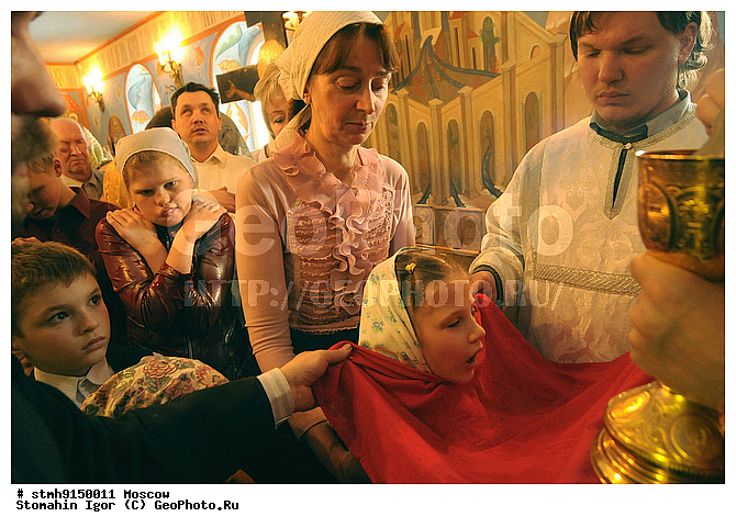 Children, house, deaf-blind, Sergius, Posada, Celebration, Easter, picture :, students, in time, Easter, service, church, Reverend, Sergius of Radonezh
