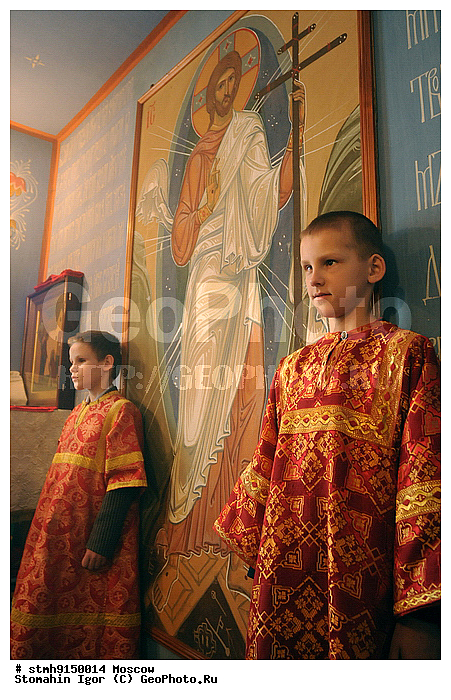 Children, house, deaf-blind, Sergius, Posada, Celebration, Easter, picture :, students, in time, Easter, service, church, Reverend, Sergius of Radonezh