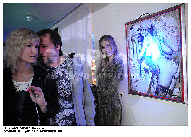 "Restaurant, ""We, the Kremlin,"" Opening, art project, Alex'a, Che, -, �NIGHT, THE KREMLIN"" picture :, participants, activities, luminous paintings"