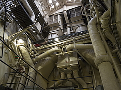 ������� �������� (������� - �����), �������������� ����� ���������� ���������. ����� ���������, ���������� ��������� ������ 