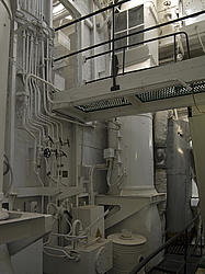 ������� �������� (������� - �����), �������������� ����� ��������� ���������. ����� ���������, ���������� ��������� ������ 