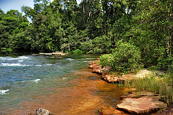 ������� Tad Leuk. ������������ ���� Phou Khao Khouay. ����