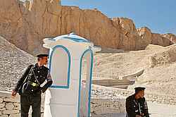 ������, ������