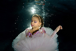 Underwater Art-portrait & Fashion collection