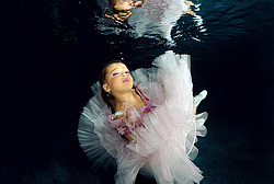 Underwater Art-portrait & Fashion collection
