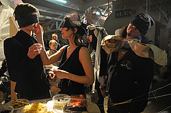 ��������