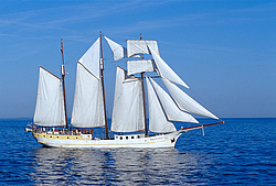 	Mare Frisium - topsail schooner