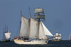 	Mare Frisium - topsail schooner
